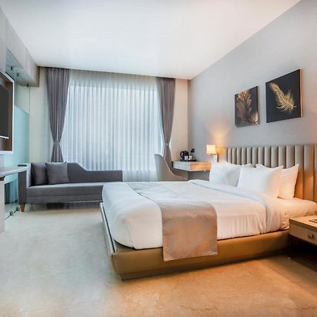 ניו דלהי Hotel Plaza International Near Delhi Airport מראה חיצוני תמונה